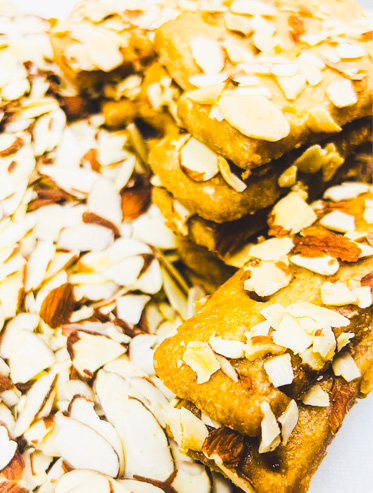 Almond Honey Shortbread Cookies